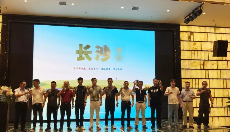走向宽带化,走向融合这个过程中,在公网如火如荼的今天,产品良莠不齐